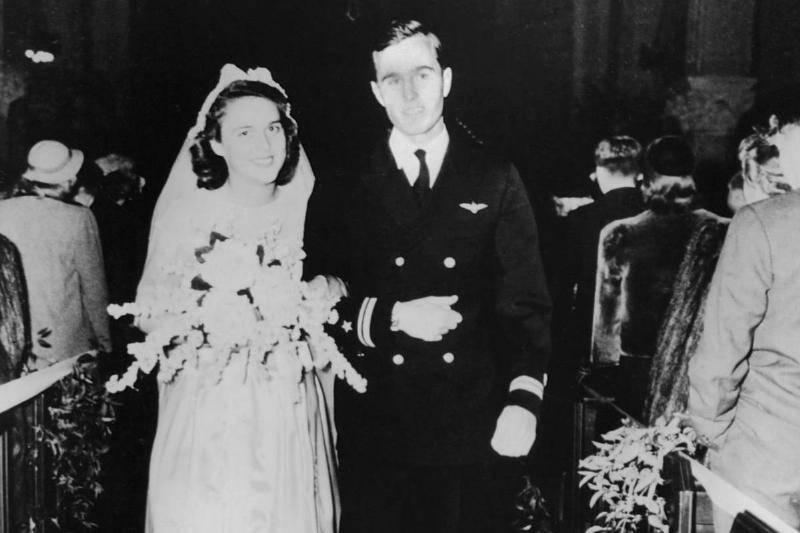 Barbara Bush Wore Her Mother-In-Law's Veil Barbara Bush Wore Her Mother-In-Law's Veil