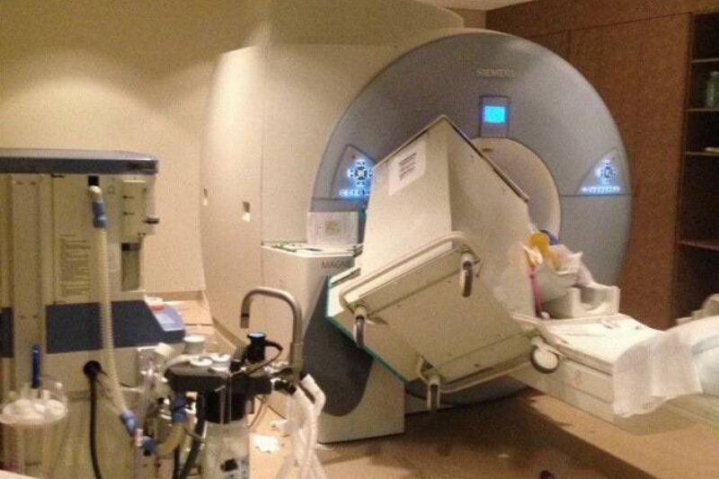 mri magnet mri magnet attracted equipment