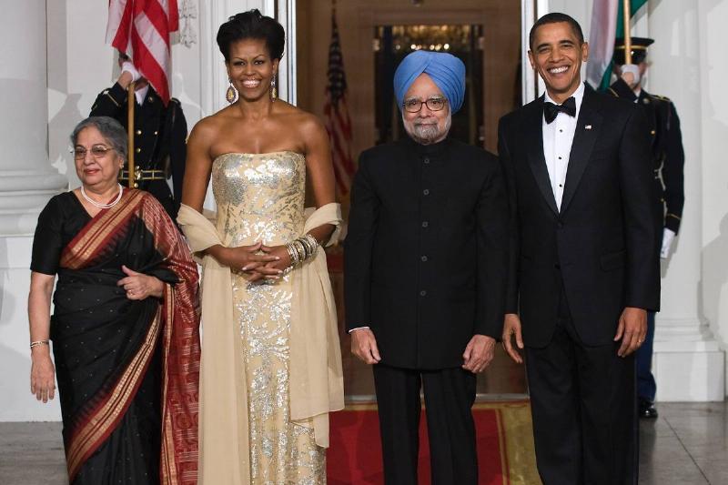 US President Barack Obama (R), First Lad US President Barack Obama (R), First Lad