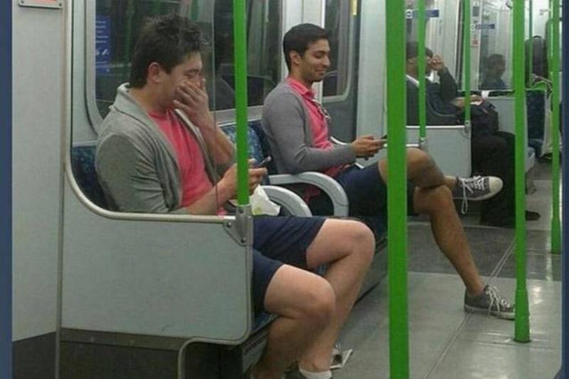 sarahisgod Reddit same outfit on bus