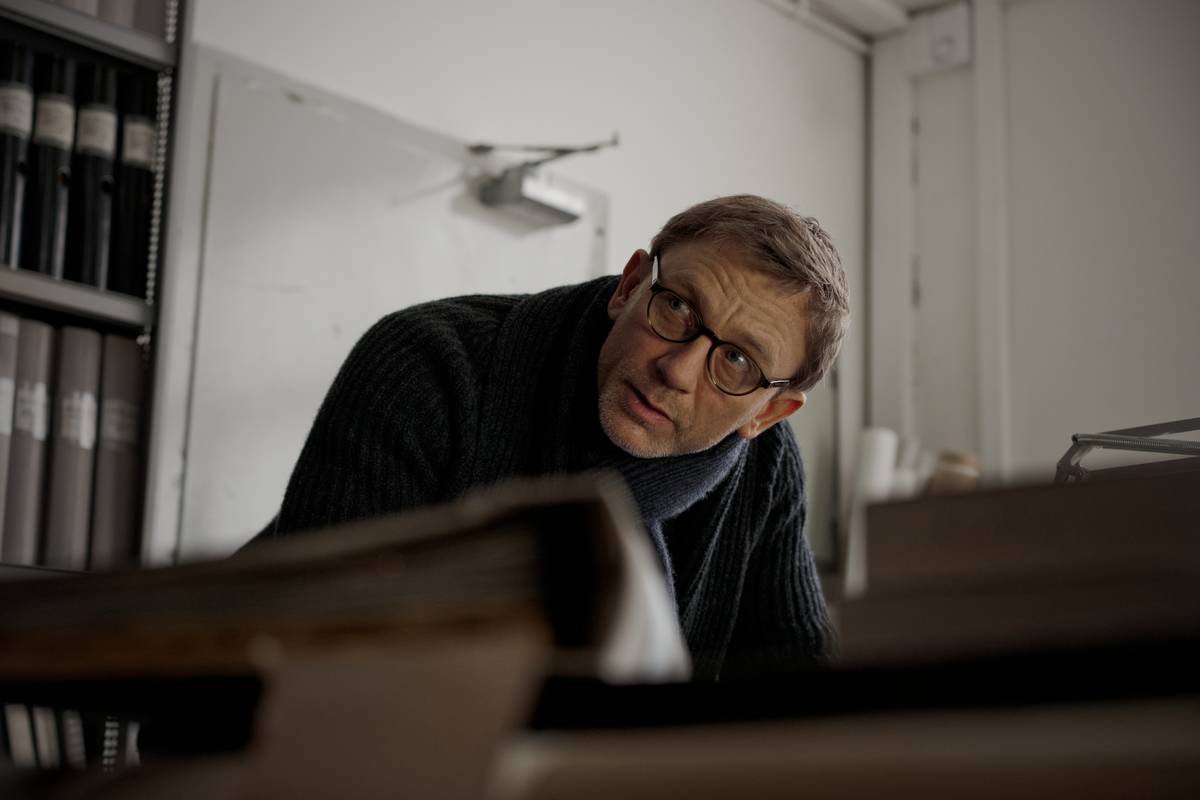 Daniel Craig