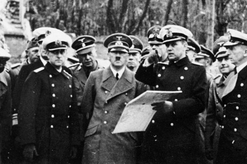 Hitler -170986757 Picture of Hitler