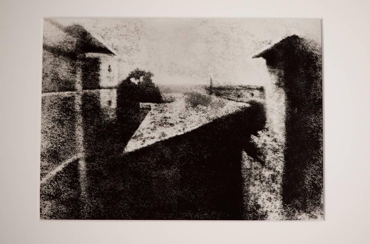 A copy of the first photo ever taken depicts a French estate.