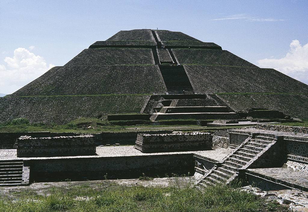 Picture of the Pyramid of the Sun 