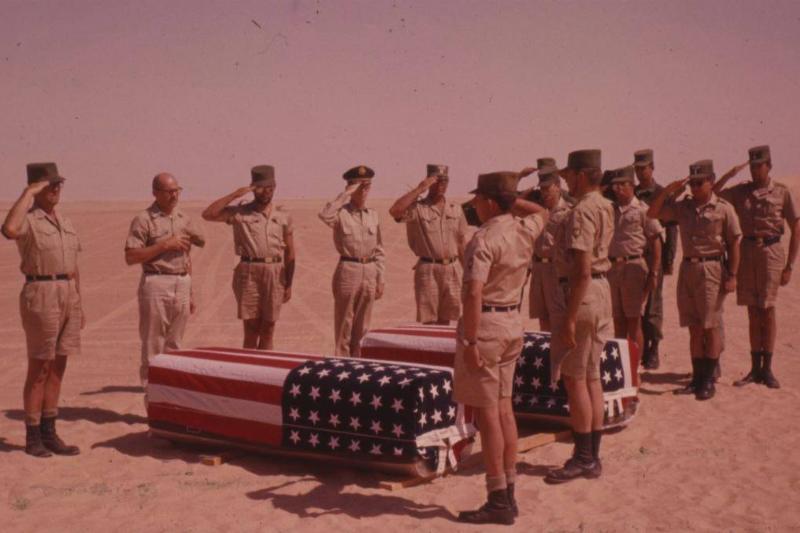 saluting-the-fallen-18911