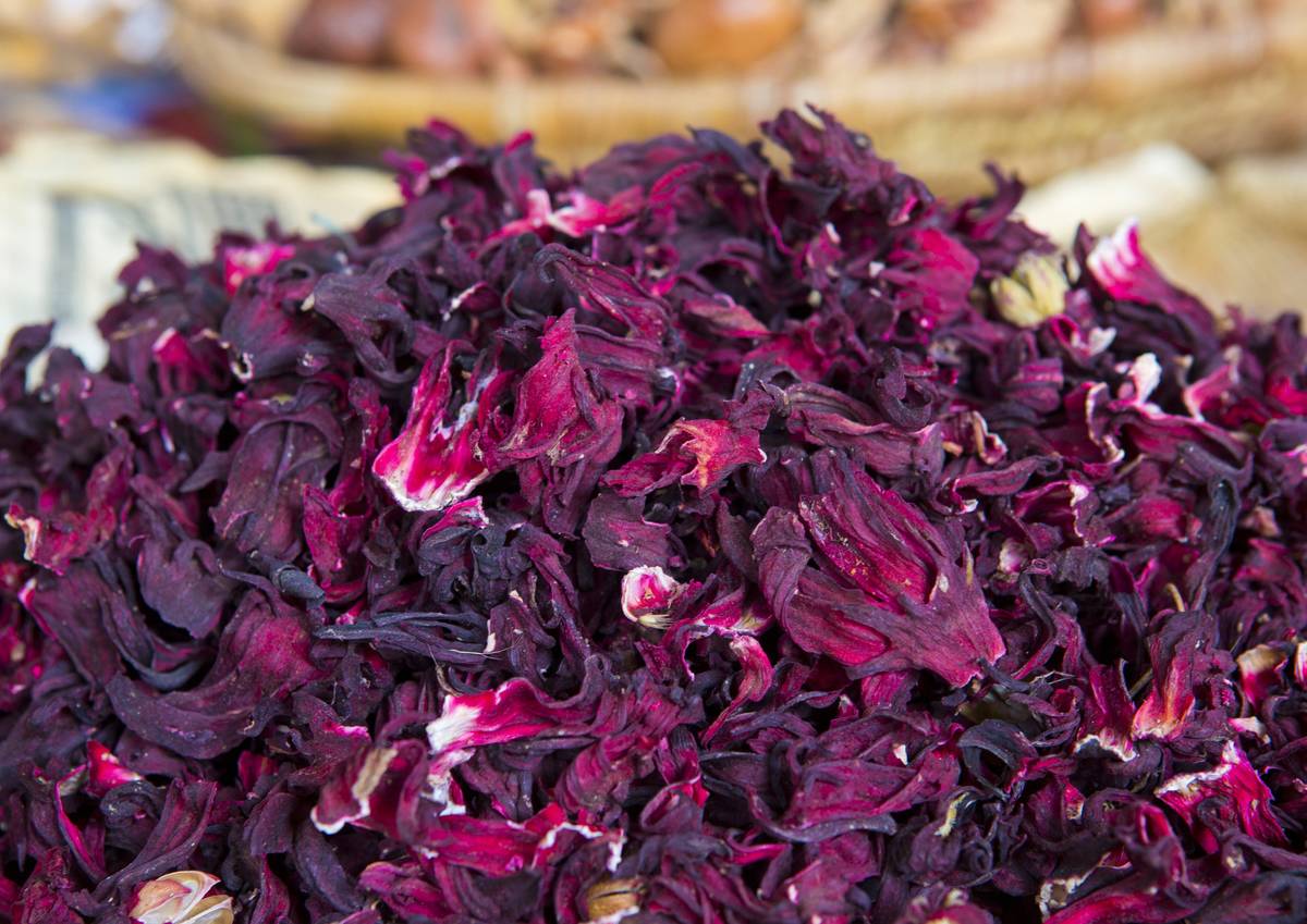 njm-dry Sudan, Khartoum State, Omdurman, hibiscus flowers for juice