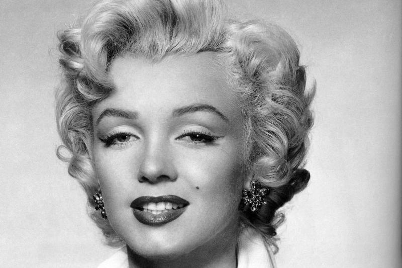 pin-up-curls pin-up-curls