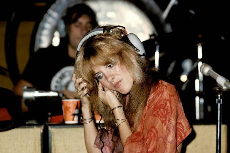 Stevie-Nicks-in-the-recording-studio-51002 Stevie-Nicks-in-the-recording-studio-51002