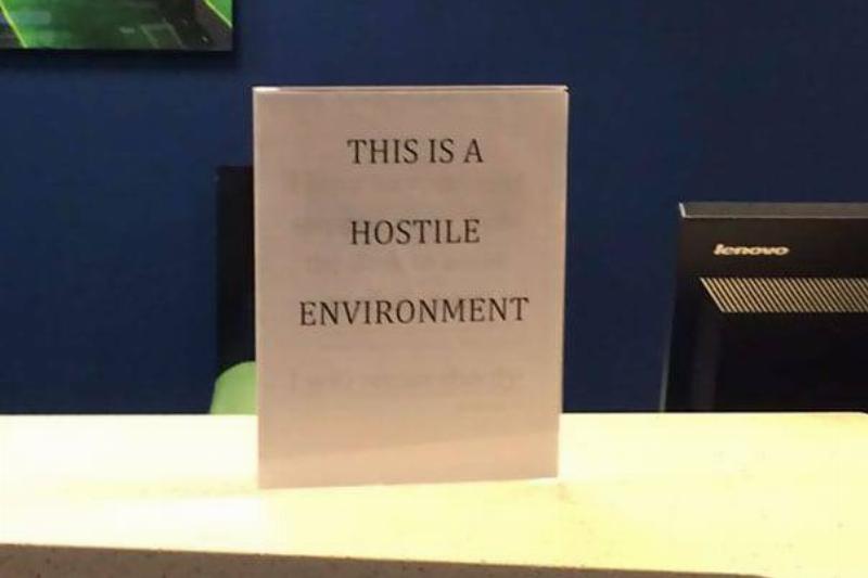 resignation-note-front-desk resignation-note-front-desk