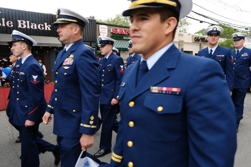 Americans Honor Memorial Day With Parades Across The Nation Americans Honor Memorial Day With Parades Across The Nation