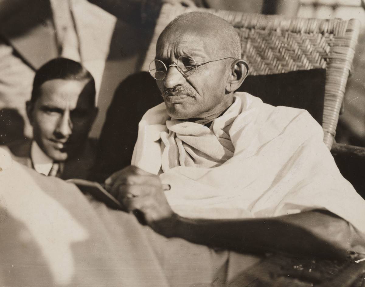 A man argues against British rule of India.