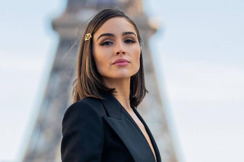 Street Style : Day Four - Paris Fashion Week - Womenswear Spring Summer 2022 Street Style : Day Four - Paris Fashion Week - Womenswear Spring Summer 2022