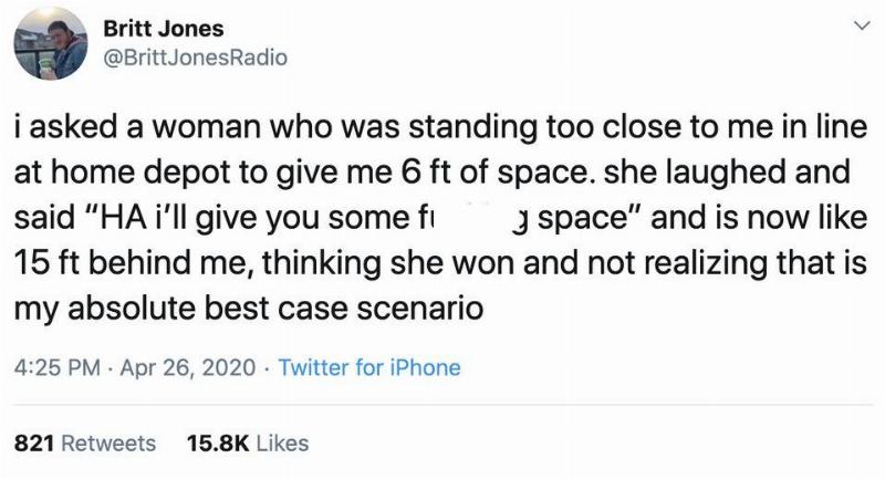 6 Foot Rule Tweet saying they asked a woman to move at least 6 feet away in a store