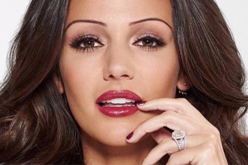 thin-eyebrows-25843 thin-eyebrows-25843