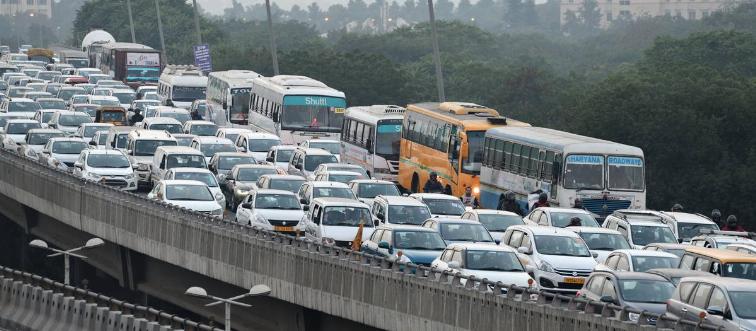 Traffic jams in Delhi, the capital of India on December 2, 2018 in Delhi, India.