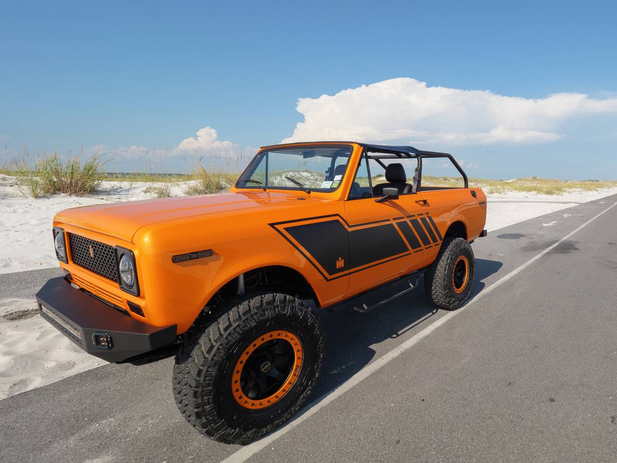 1979 Harvester Scout Given New High-Tech Life