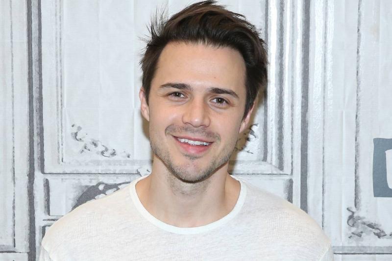 Build Presents Kris Allen Discussing Build Presents Kris Allen Discussing