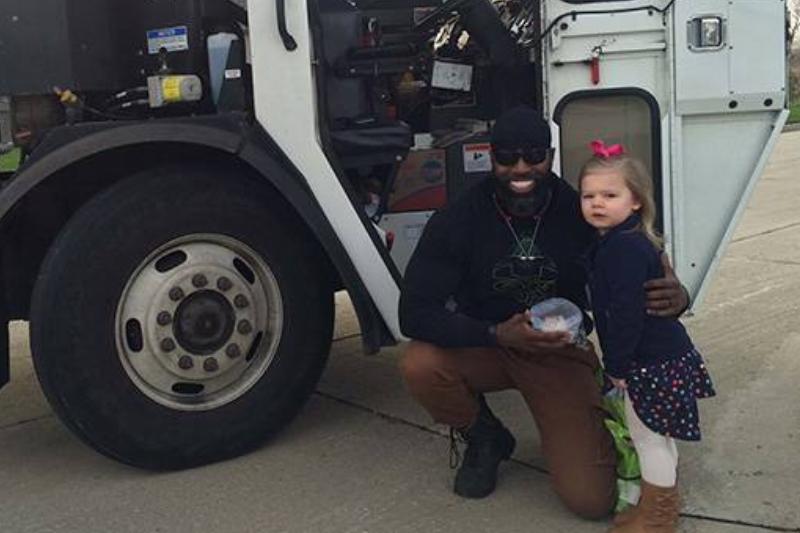 garbage-man-girl-birthday-gift-cupcake-delvar-dopson-brooklyn-7 garbage-man-girl-birthday-gift-cupcake-delvar-dopson-brooklyn-7