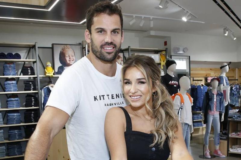 Jessie James Decker Visits Jessie James Decker Visits