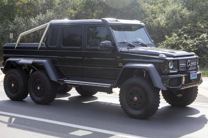Mercedes-Benz_G63_AMG_6x6,_Monaco_diplomatic_plates,_front_right Mercedes-Benz_G63_AMG_6x6,_Monaco_diplomatic_plates,_front_right