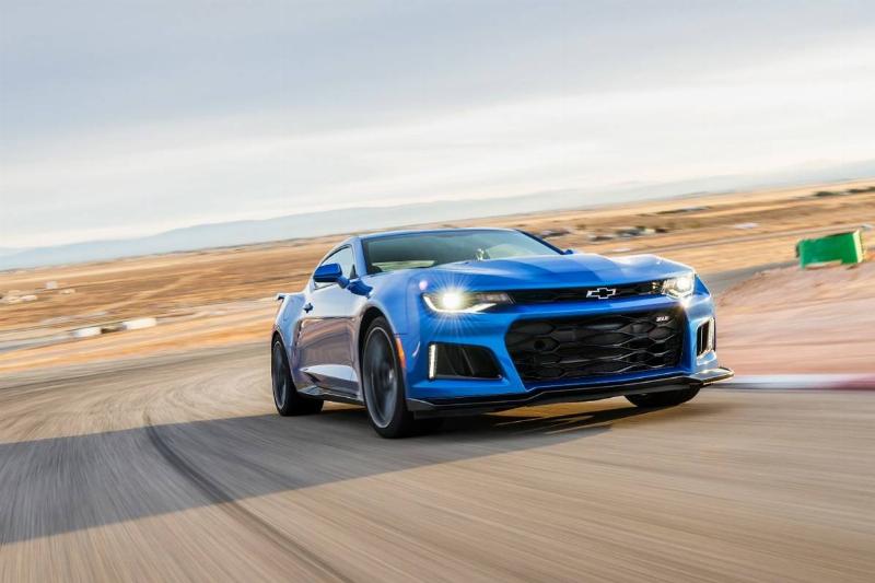 2017-Chevrolet-Camaro-ZL1-076