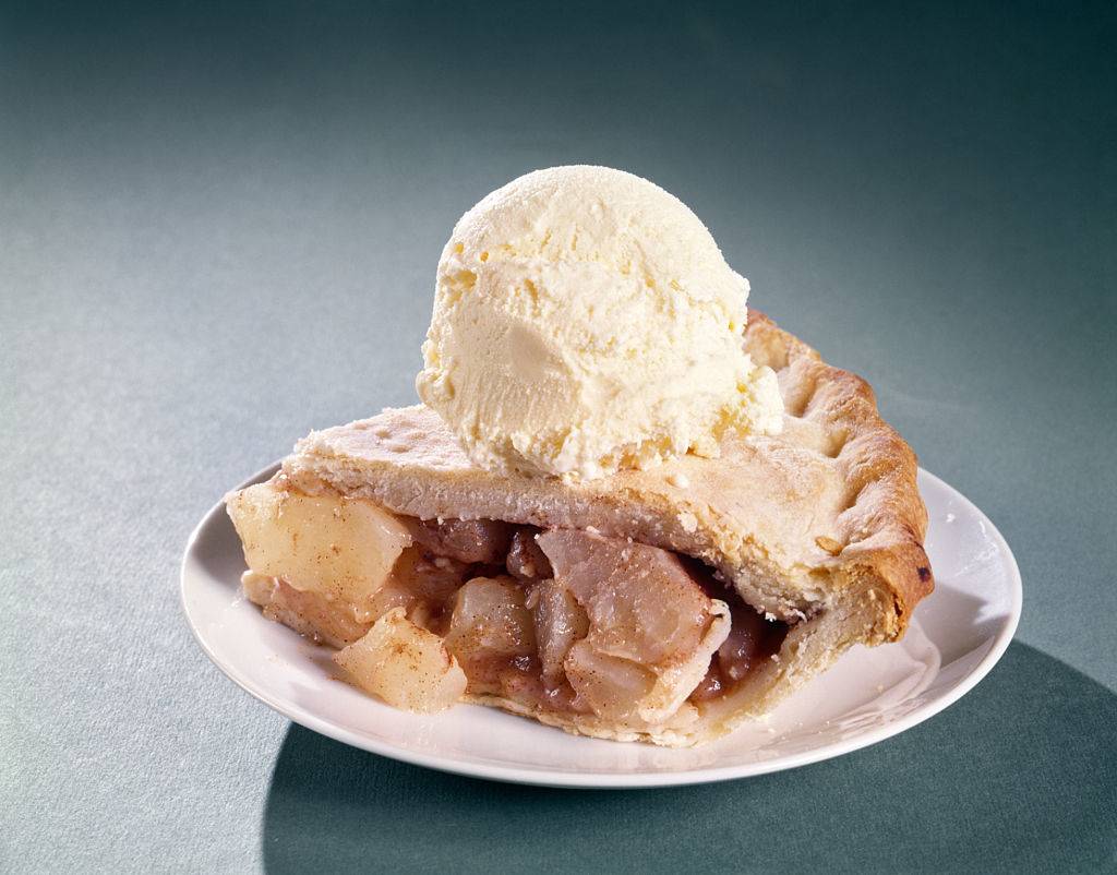 slice of apple pie with ice cream