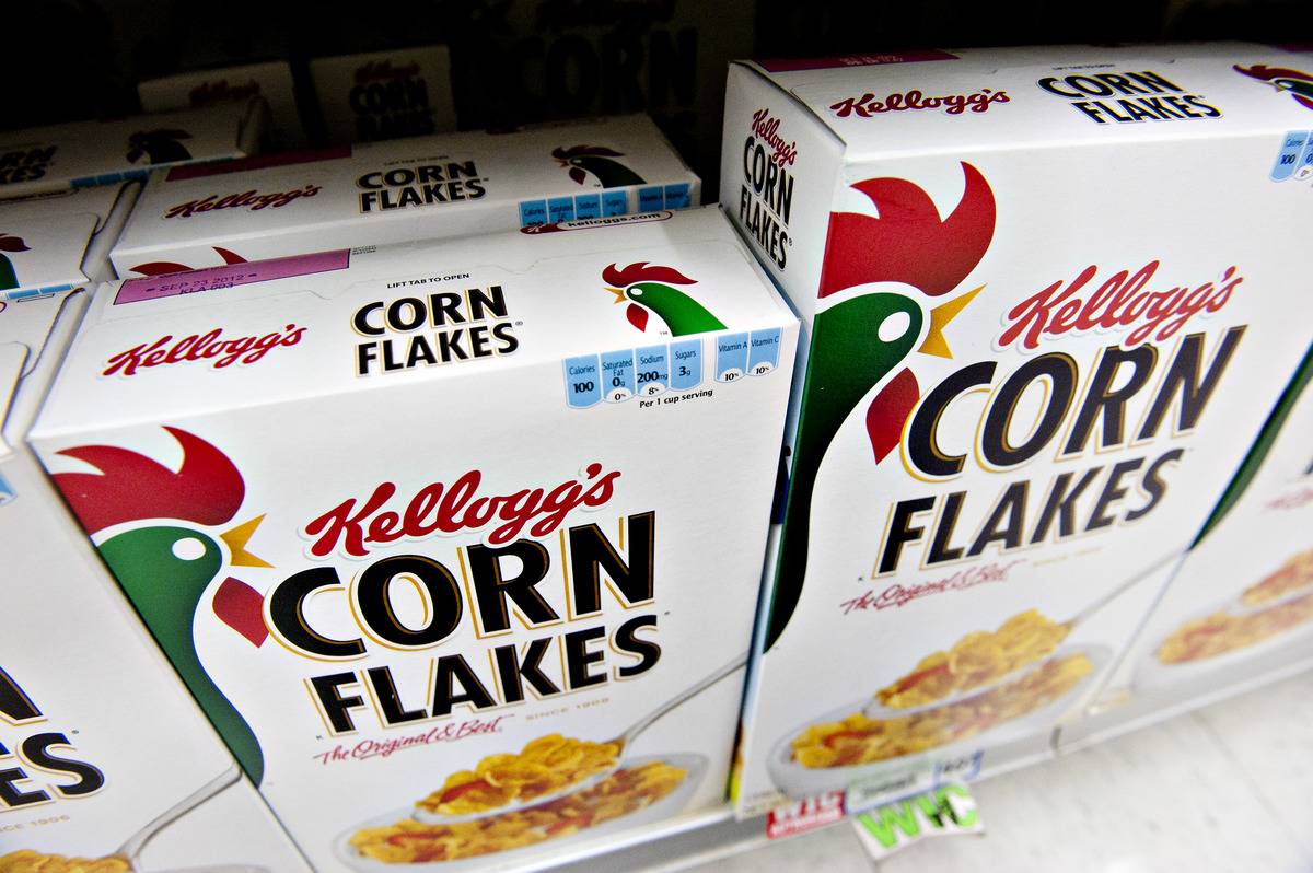 corn flakes Kellogg Co. Corn Flakes brand breakfast cereal sits on display in a supermarket in Princeton, Illinois, U.S., on Friday, Jan. 27, 2012