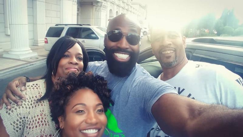 delvar and group delvar taking a selfie with friends