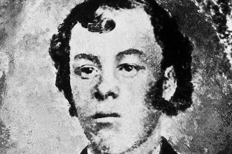 09 Renov Figuras Históricas 25