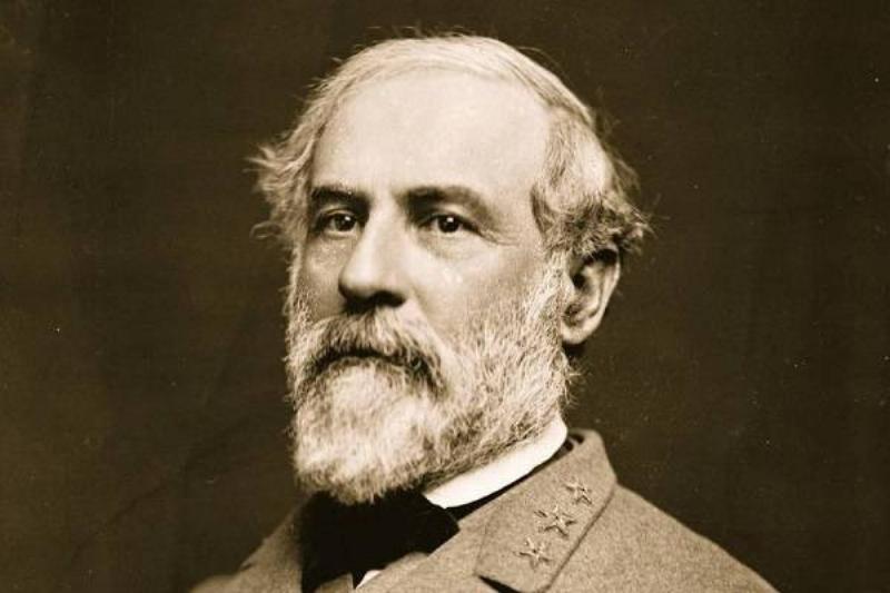 09 Renov Figuras Históricas 31