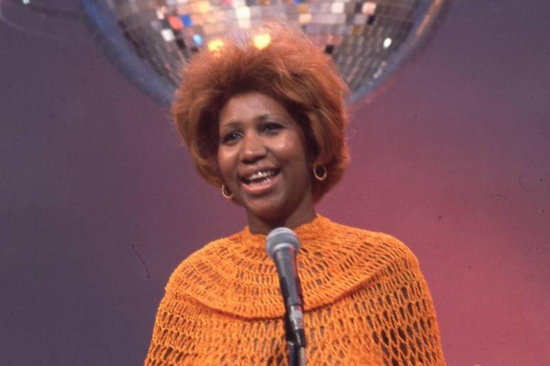 Aretha Franklin performs on Soul Train. Aretha Franklin performs on Soul Train.