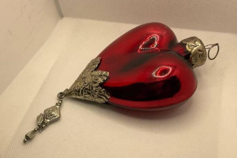 red-heart-ornament