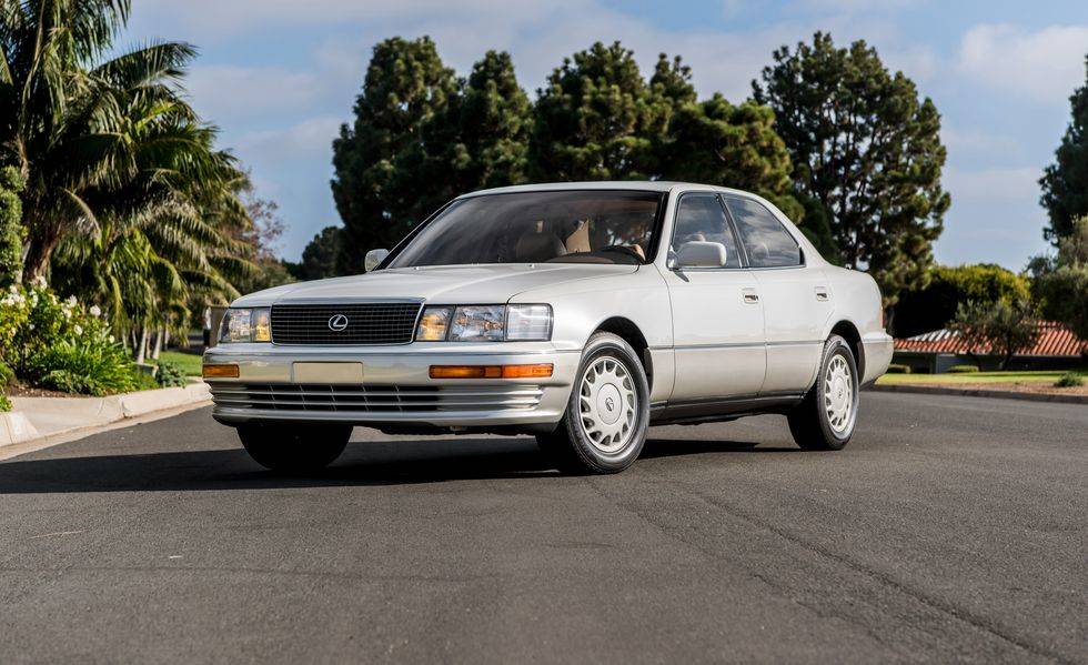 1990-Lexus-LS400-101