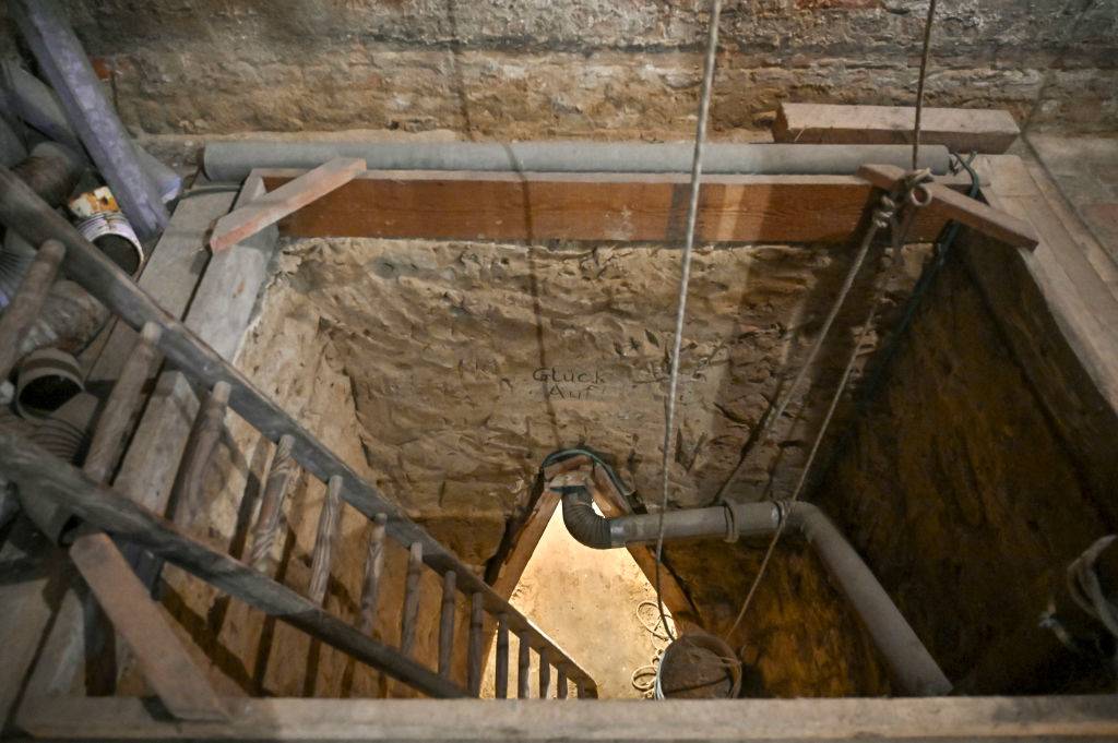 Reconstructed escape tunnel