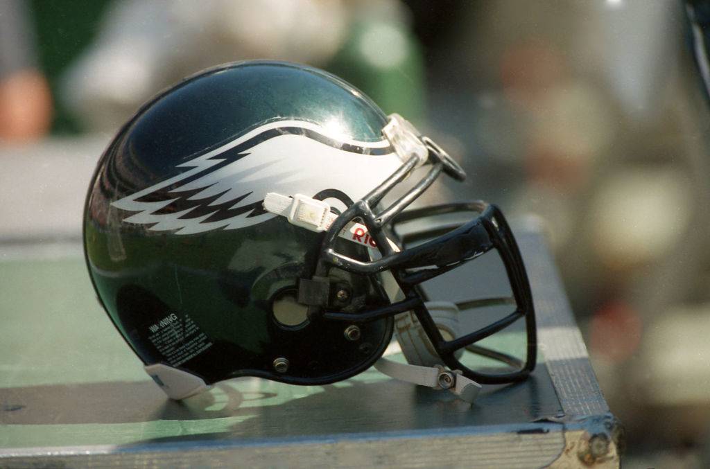 Philadelphia Eagles helmet and logo