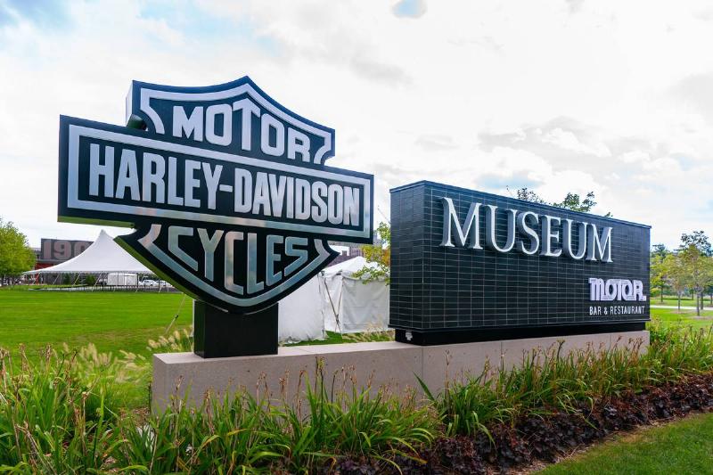 Milwaukee Exteriors And Landmarks - 2021