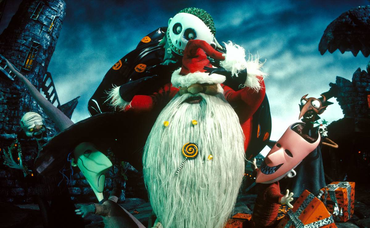 Lock Shock and Barrel kidnapping Santa in The Nightmare Before Christmas