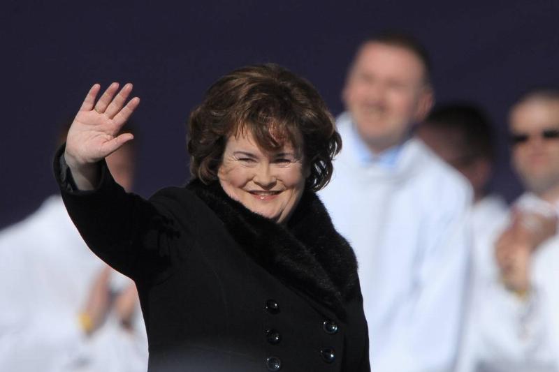 British singer Susan Boyle sings for pil