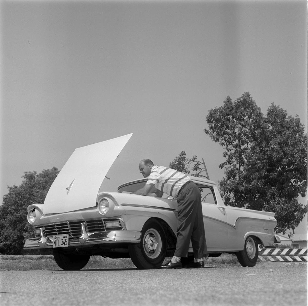 1957 Ford Ranchero Road Test