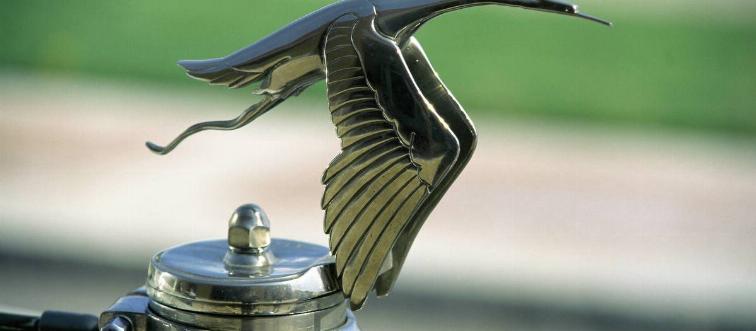 Logo of a Hispano-Suiza car (Photo by Jose R. Platon/Cover/Getty Images)