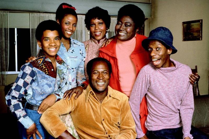 The cast of Good Times smiling