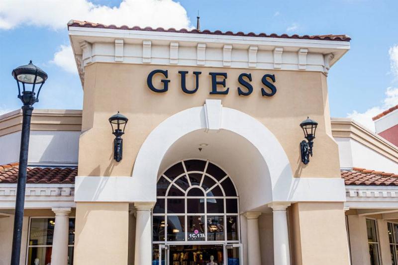 guess 1289252823 guess store front