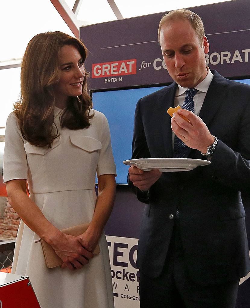 kate watching william eat