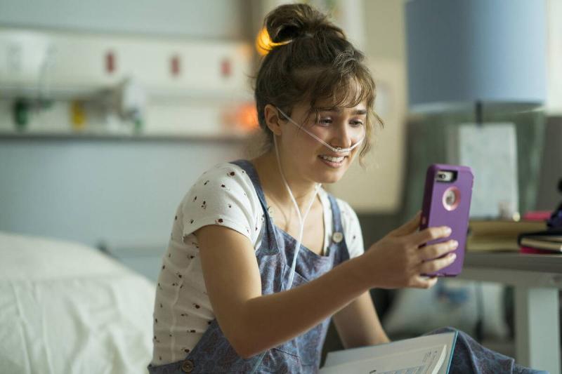 Haley Lu Richardson with oxygen tubes in hospital in Five Feet Apart