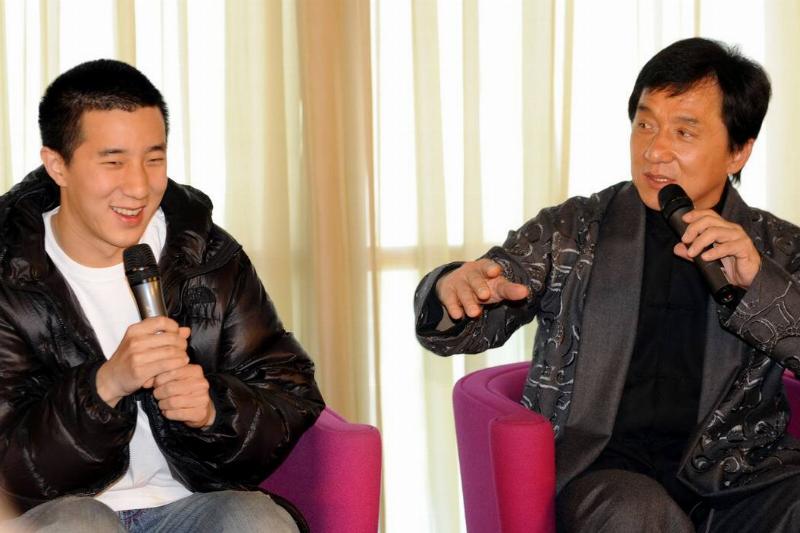 Jackie Chan Announces Concert at Birds Nest Stadium