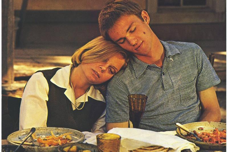 red-sky-at-morning_8P0Tny