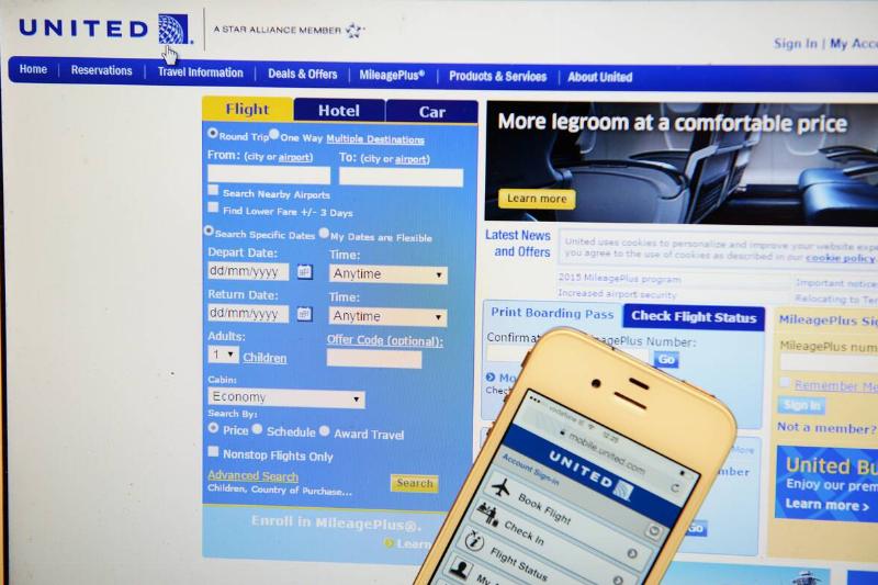 United Airlines Website and IPhone