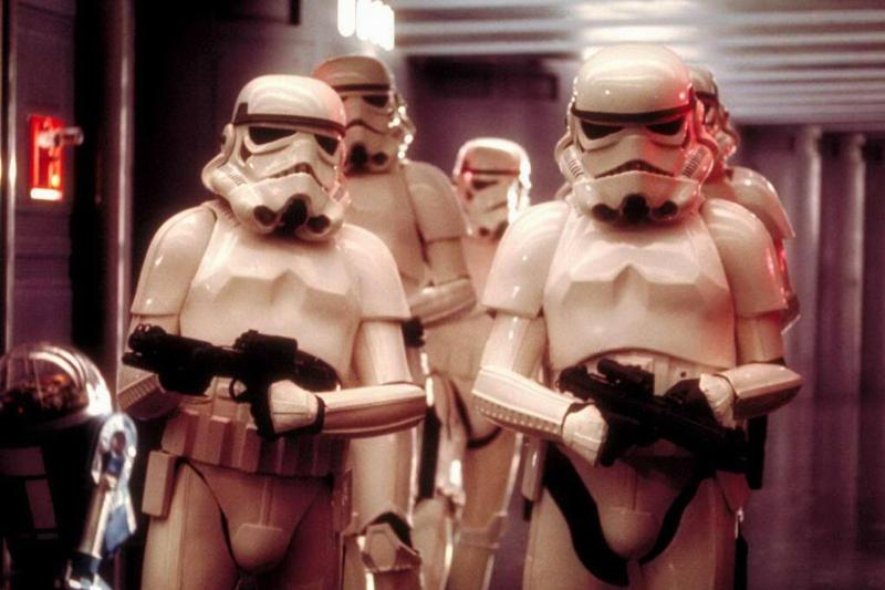 Stormtroopers walking through corridor in Star Wars