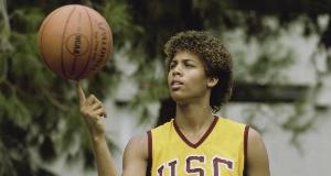 Dunkin’ Into The Careers Of The Greatest Women’s College Basketball Players