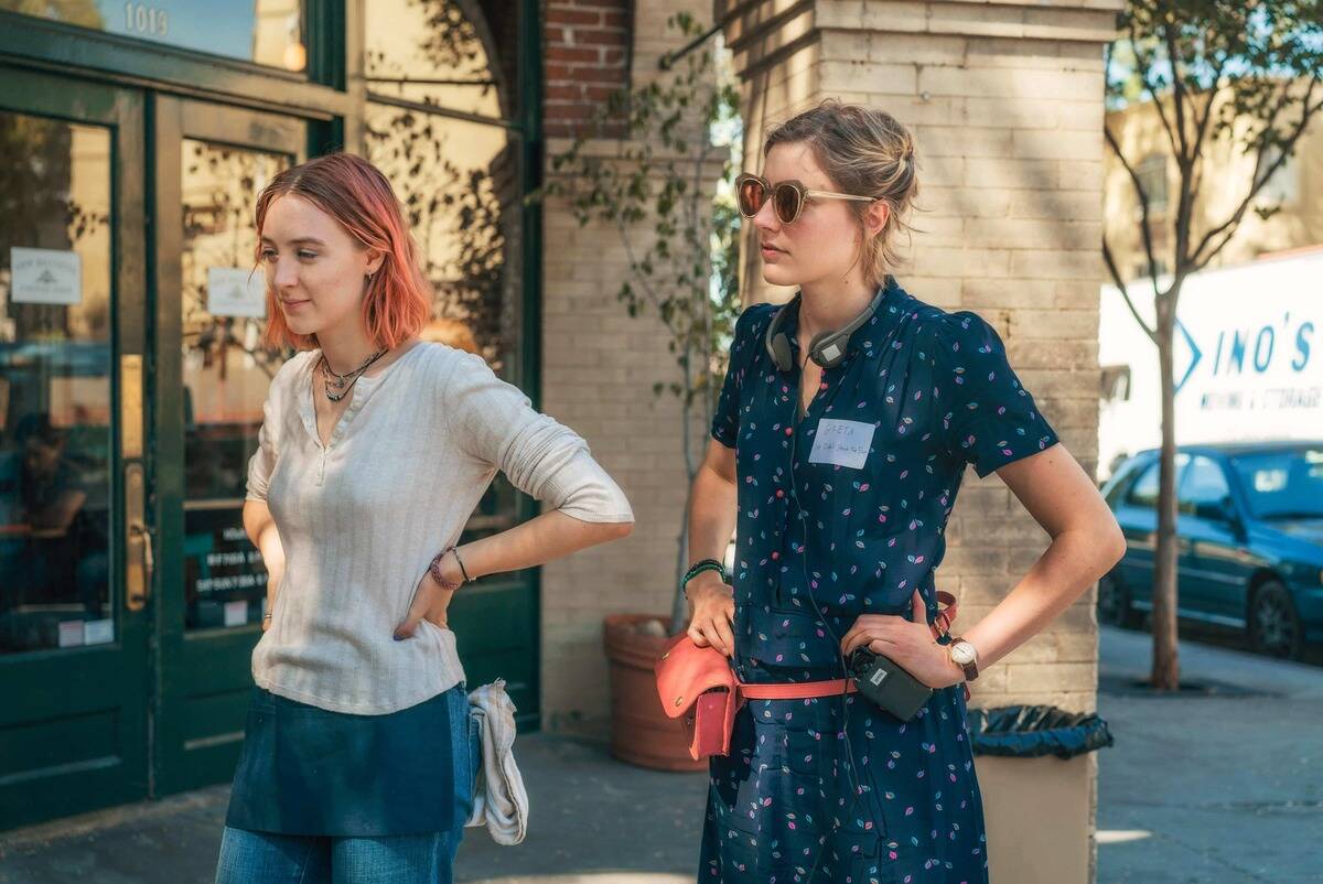 greta gerwig directing saoirse ronan in lady bird